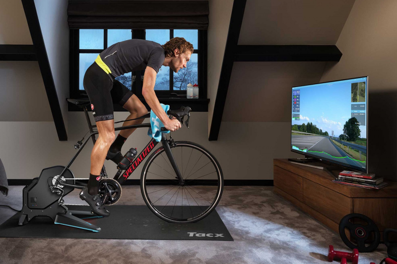 Сравниваем умные велостанки Tacx FLUX S и Tacx FLUX 2